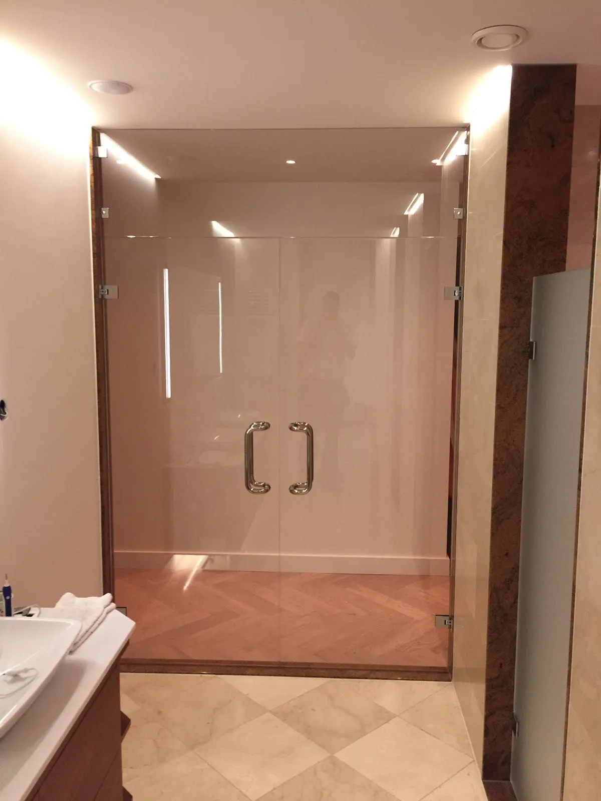 dubbele glazen deur brons glas