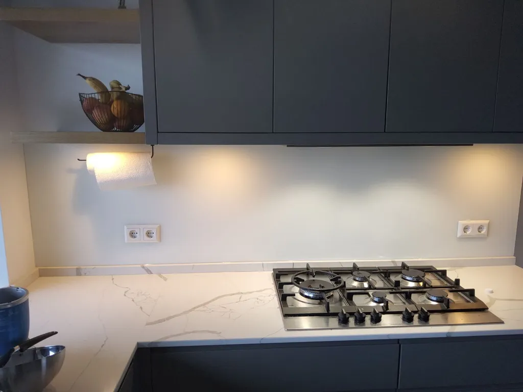 Glazen keukenachterwand wit