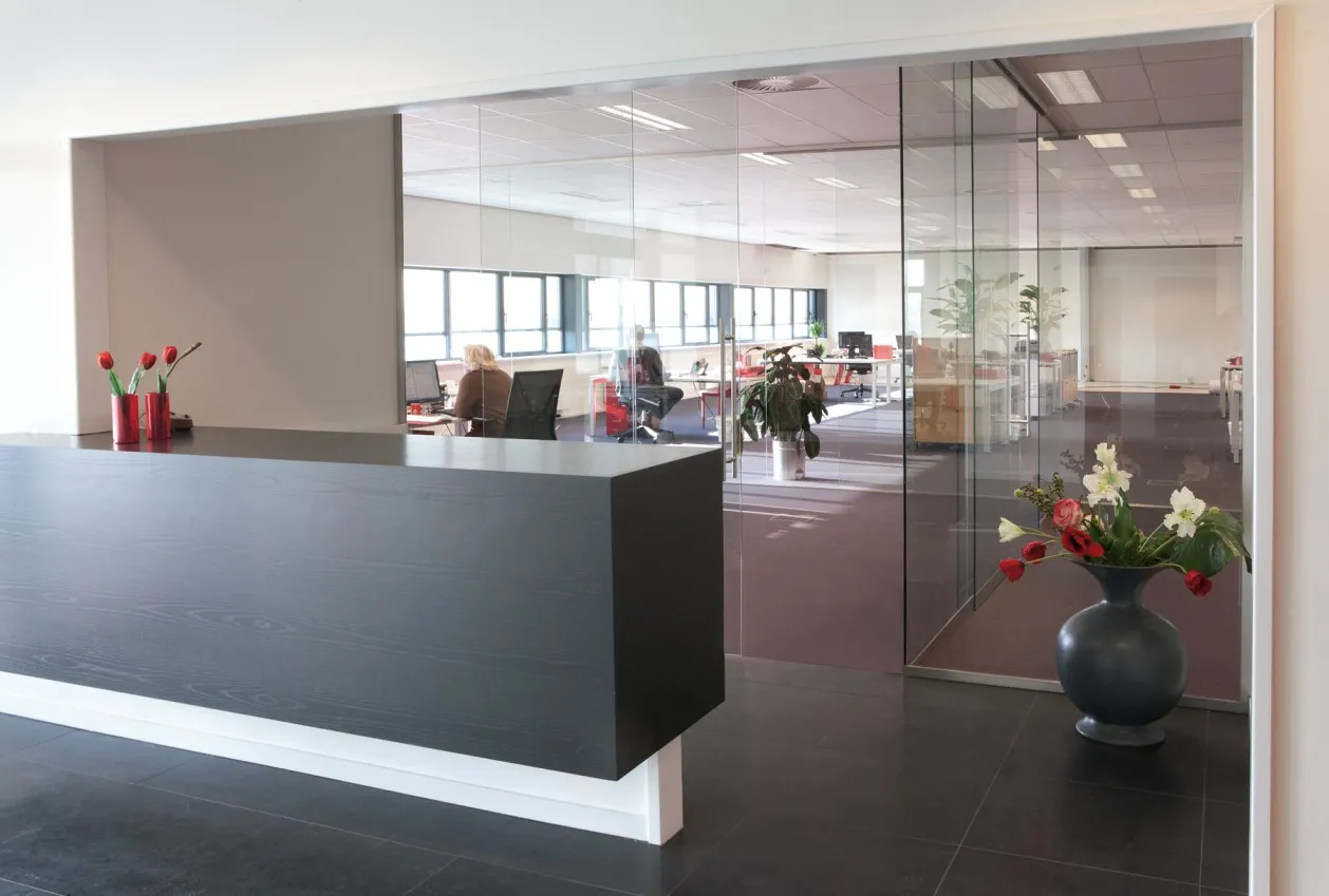 Glazen wand kantoor Hilversum